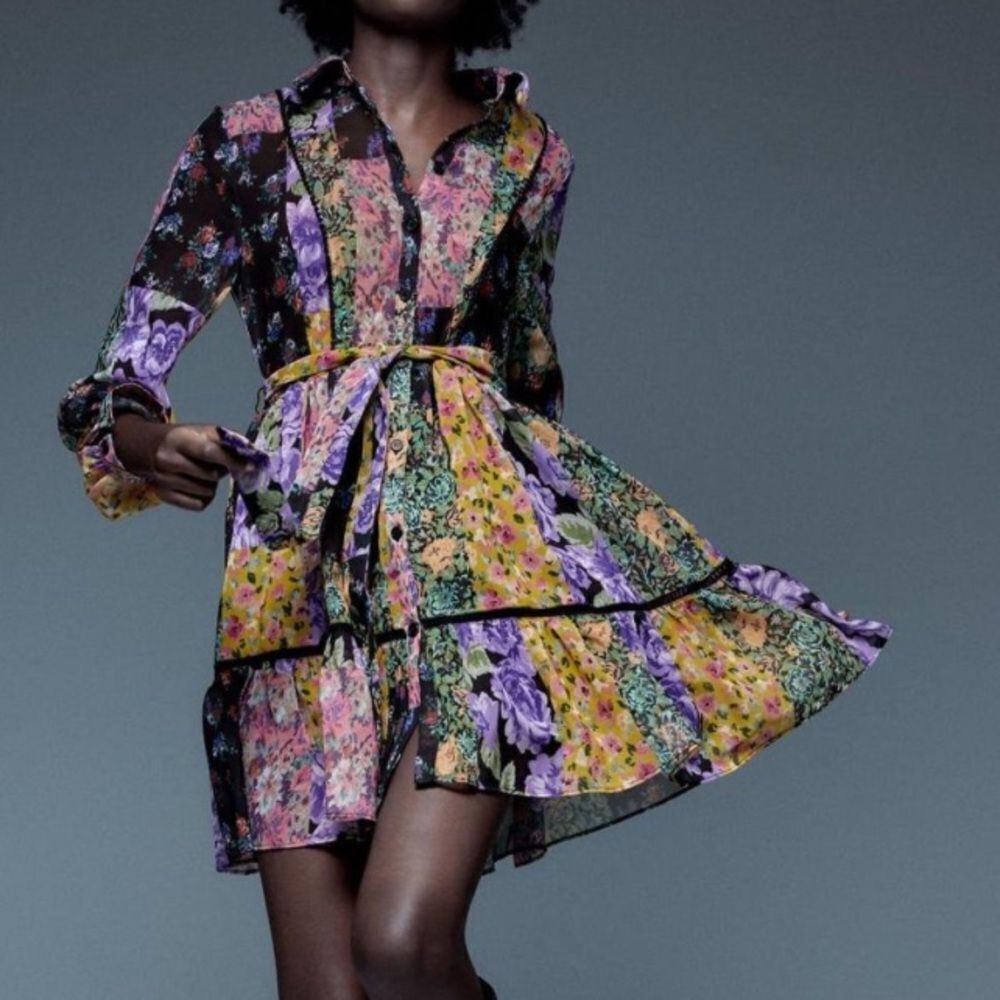 Zara Floral Goth Printed Short Mini Dress in Size Medium